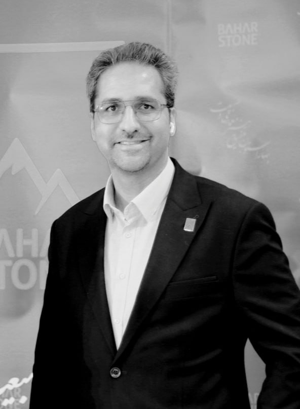 hossein_moghadam Hossein Moghadam